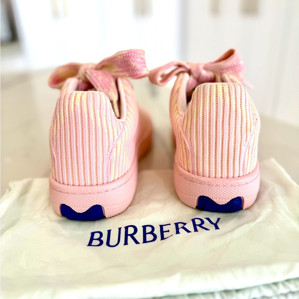 Burberry Box Knit Check Low Top Sneakers - Picture 4 of 7